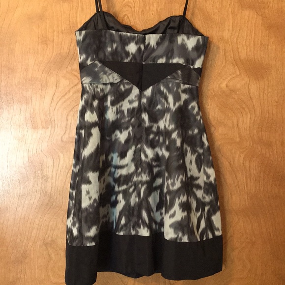 🍀 BCBGMAXAZRIA Dress (2) - Picture 3 of 9